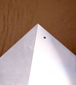 pyramid aluminum height 15cm