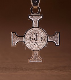Krzyż Św. Benedykta